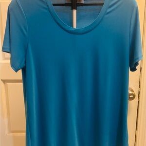 TravelSmith Vibrant Blue Short Sleeve Tee